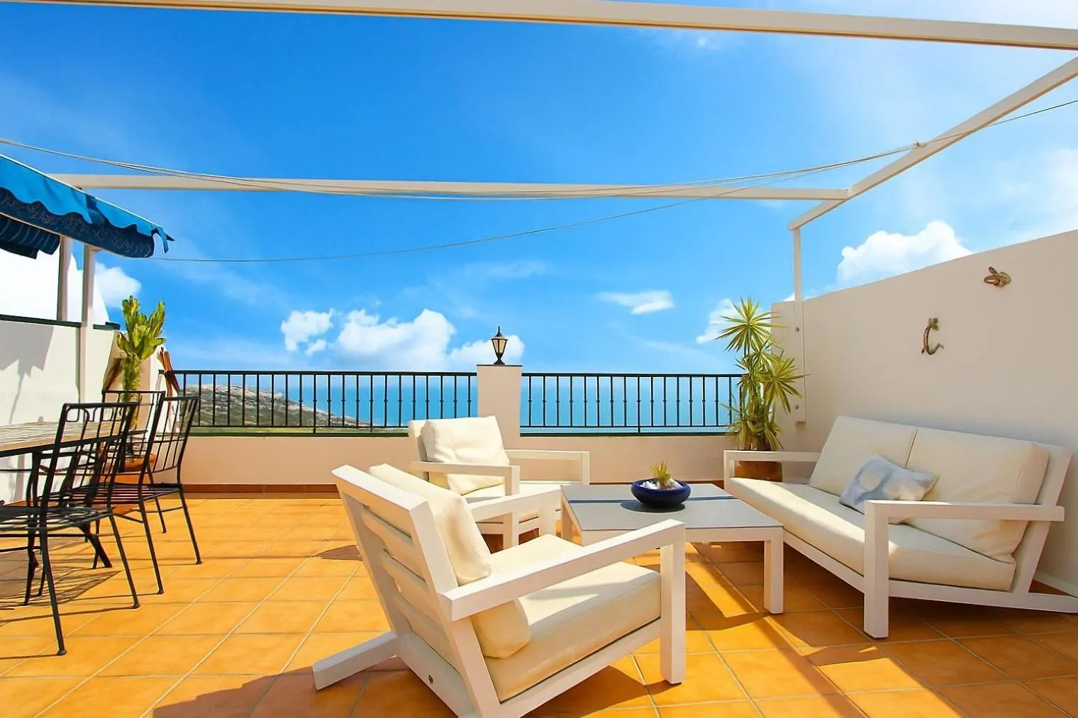 3 Bed Villa With Stunning View Pc4 Nerja España